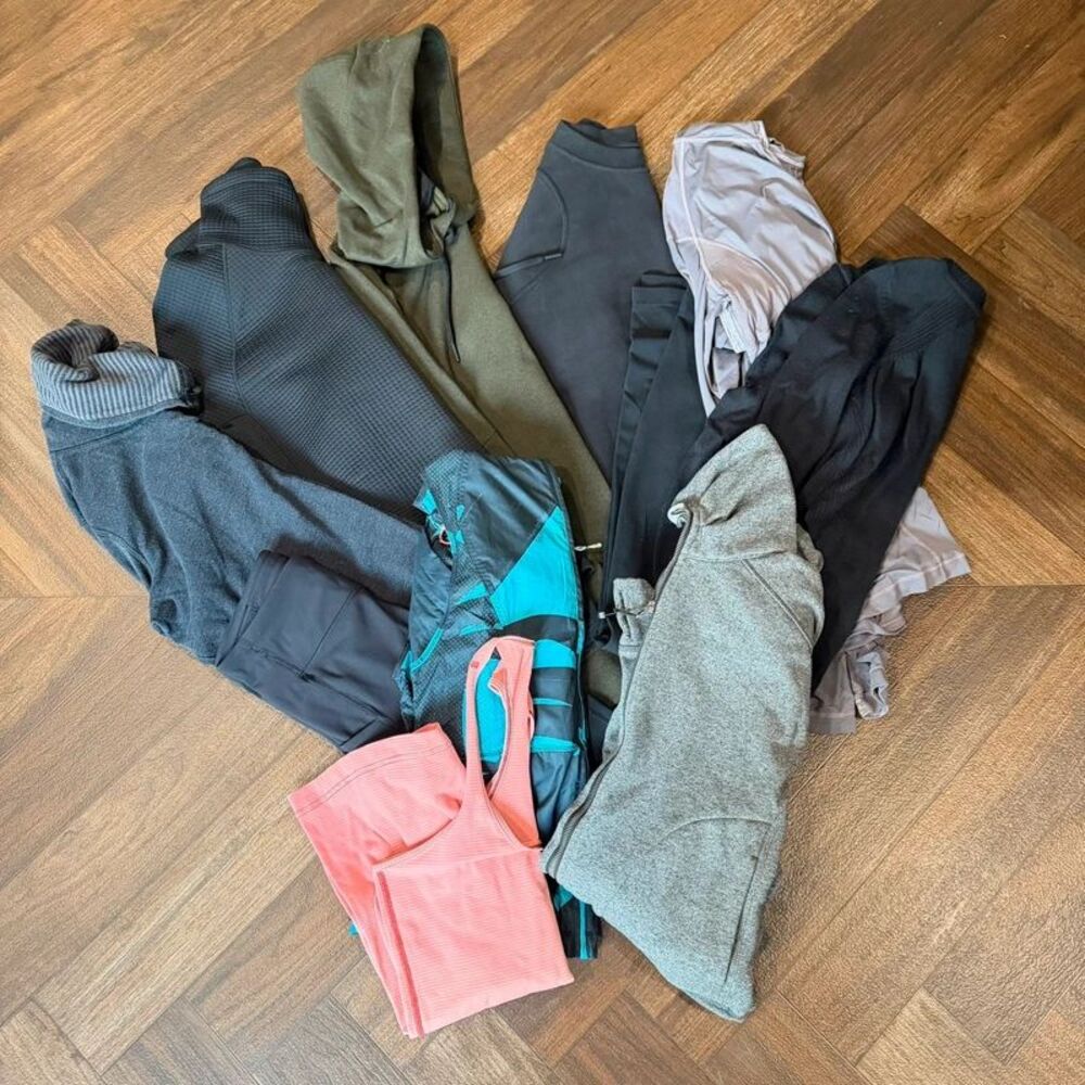 Lululemon Bundle of 11 Pieces Sweatshirts Leggings Tank Top